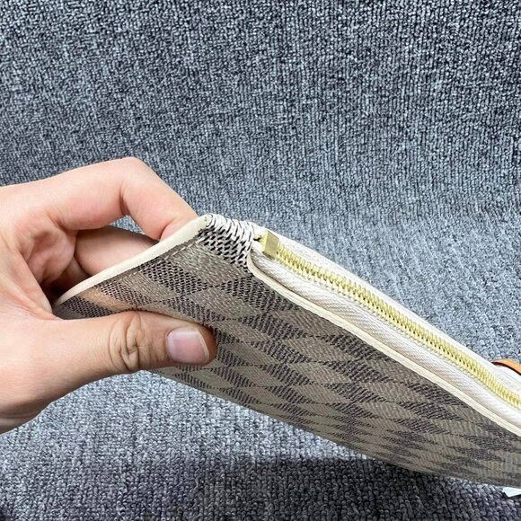 100% Authentic Louis Vuitton Neverfull White Damier Azur Canvas Clutch Bag - Picture 5 of 12